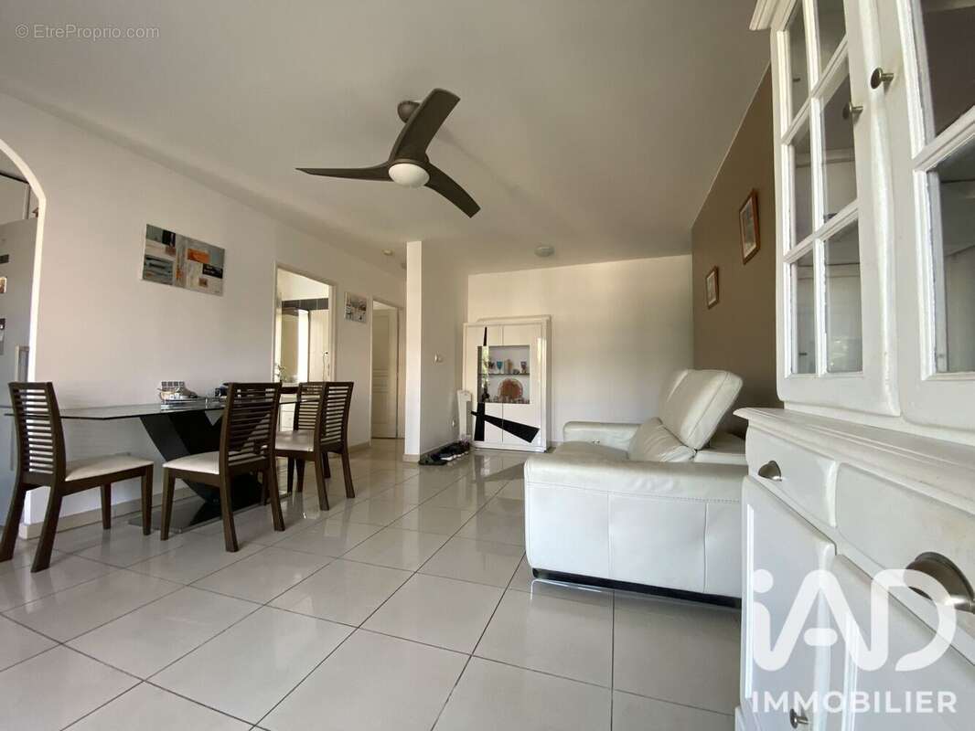Photo 4 - Appartement à SAINT-DENIS