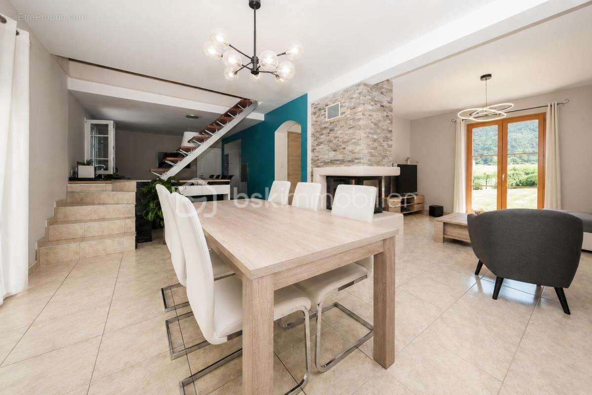 Maison à LOURDES