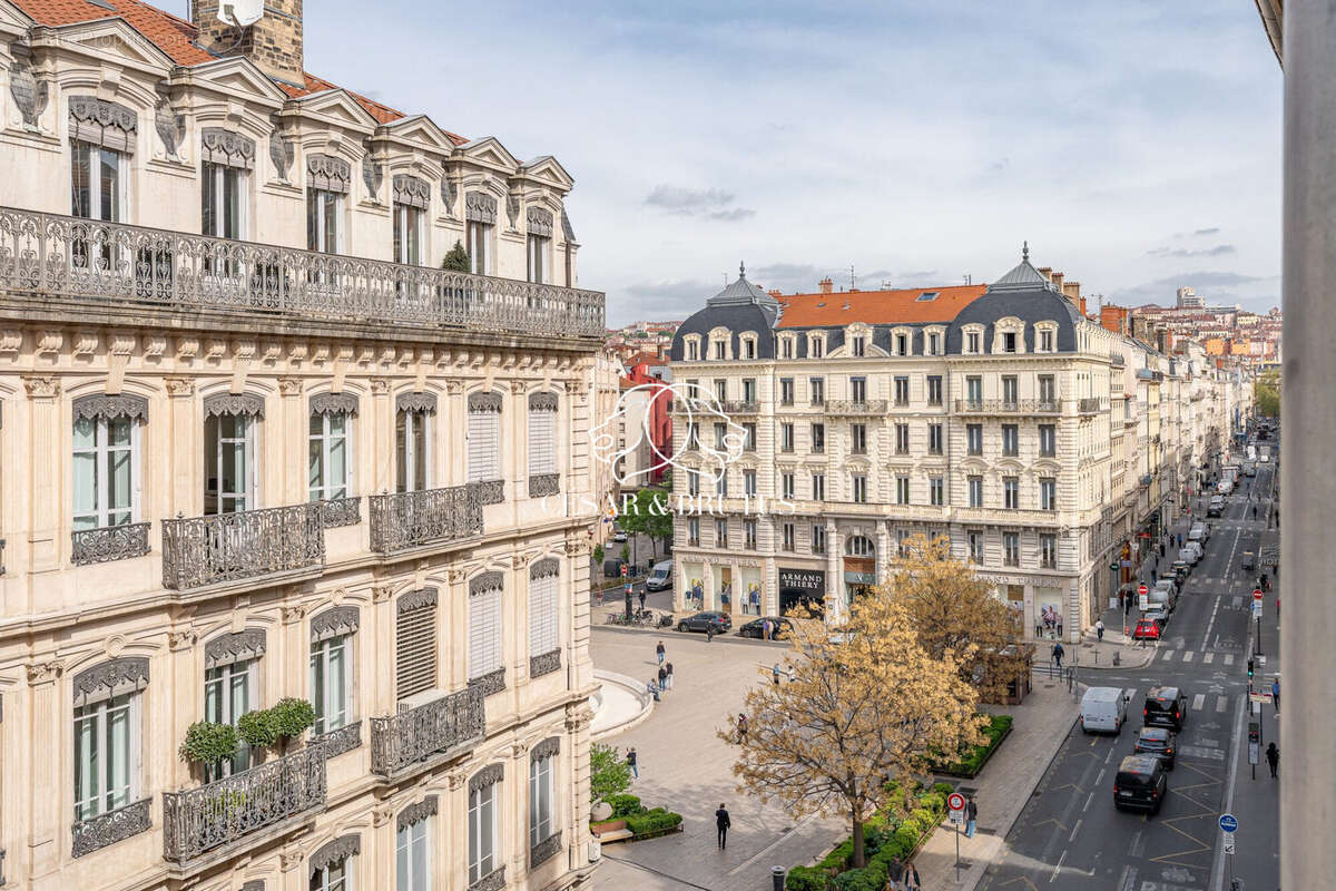 Appartement 61 m² à Lyon-2e  - photo 8