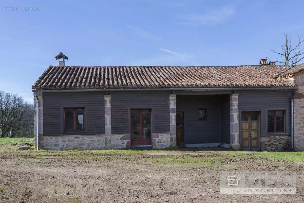 Maison à SAINT-MICHEL-DE-VAX