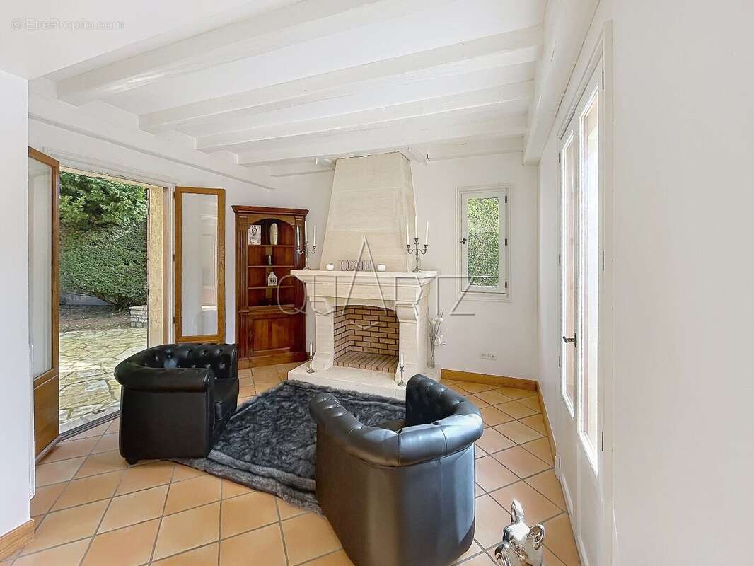 Maison d'architecte à Nesles-la-Vallée - photo 6
