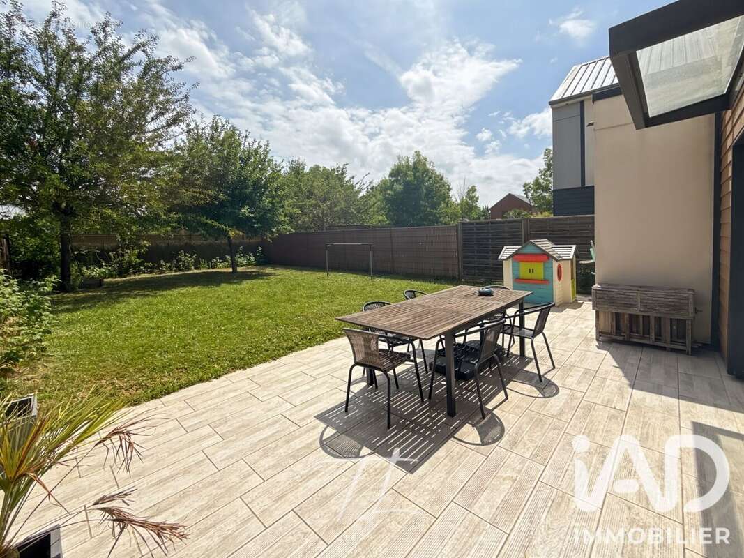 Maison 84 m² à Chessy  - photo 4