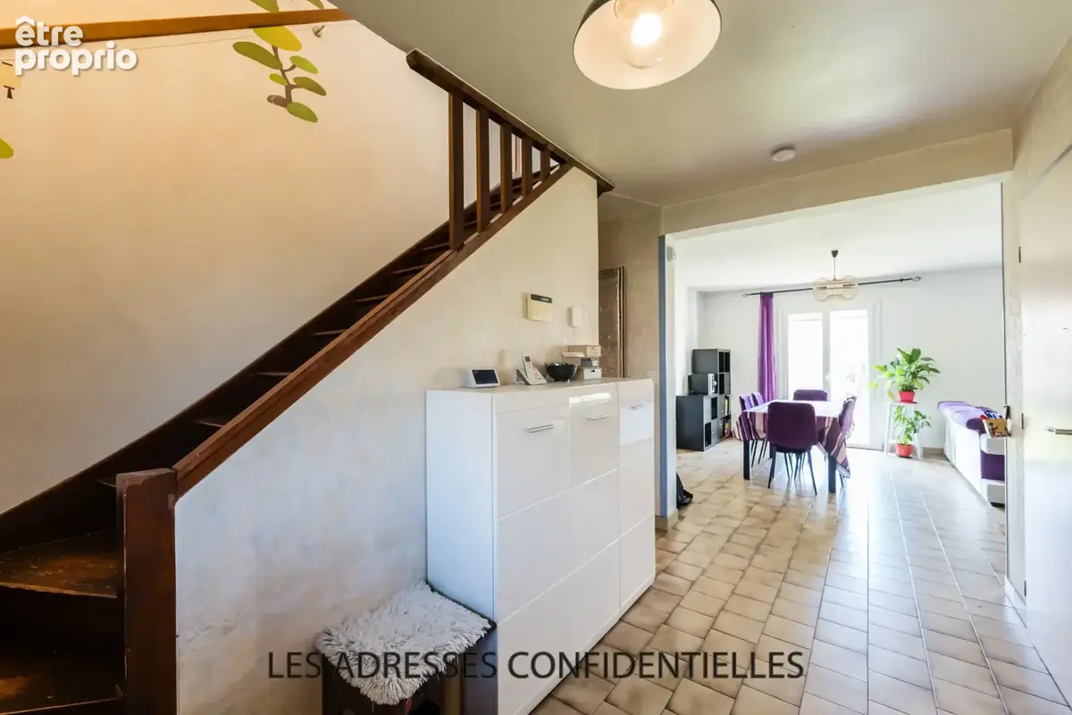 CHASSIEU - Maison familiale 112 m2 - 5 pièces - photo 6
