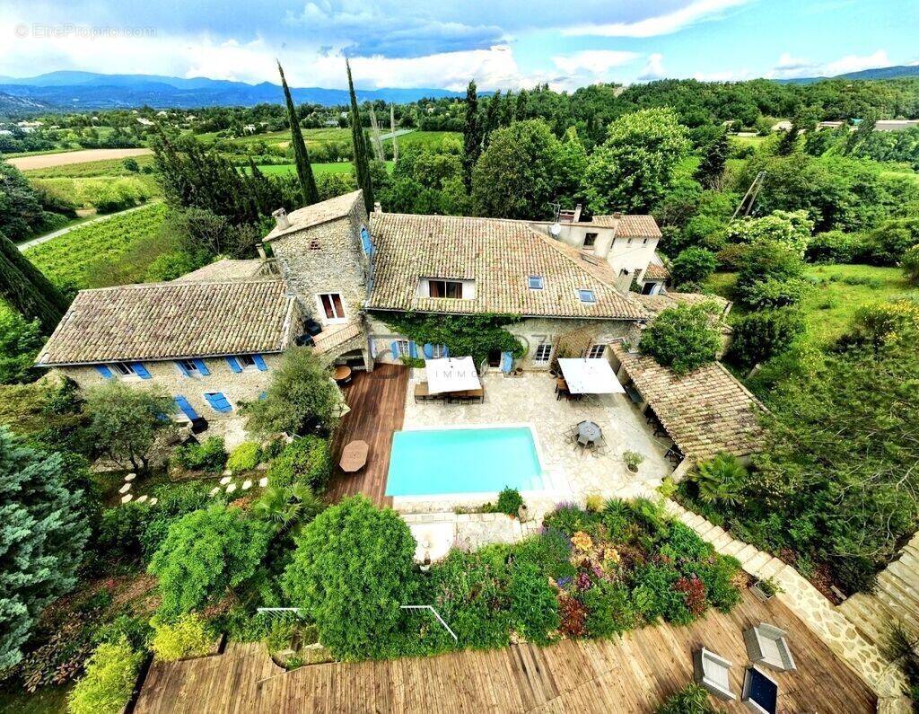 Maison à MIRMANDE