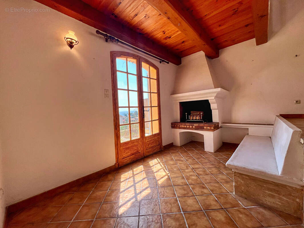 Maison Carqueiranne 4 pièce(s) 85 m2 - photo 4