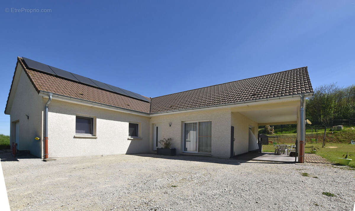 Pavillon T5 de plain pieds à Ougney 110 m2 - photo 3