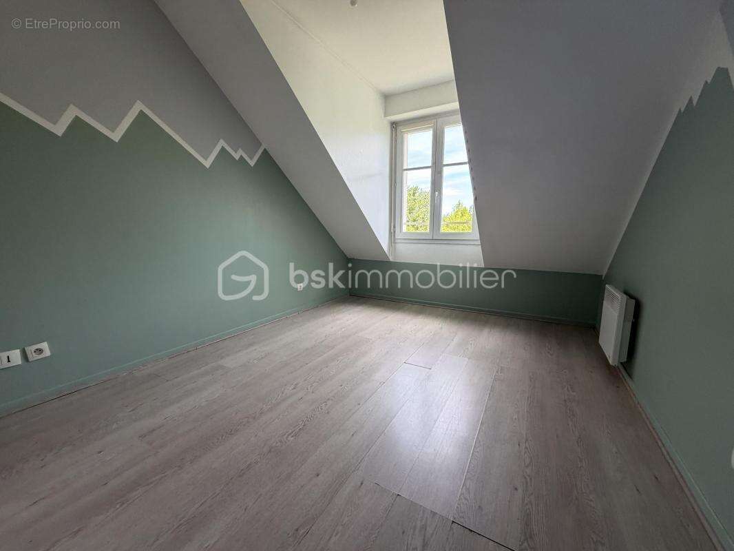 Appartement à MAGNY-LE-HONGRE