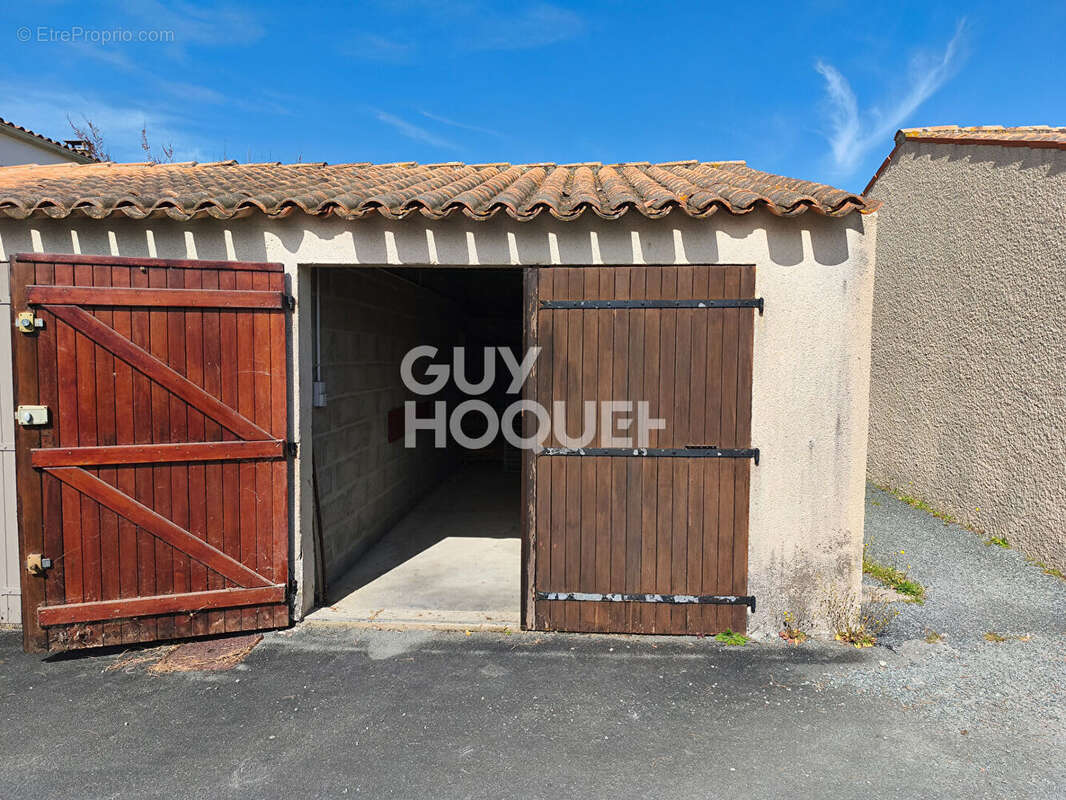 Parking à DOLUS-D'OLERON