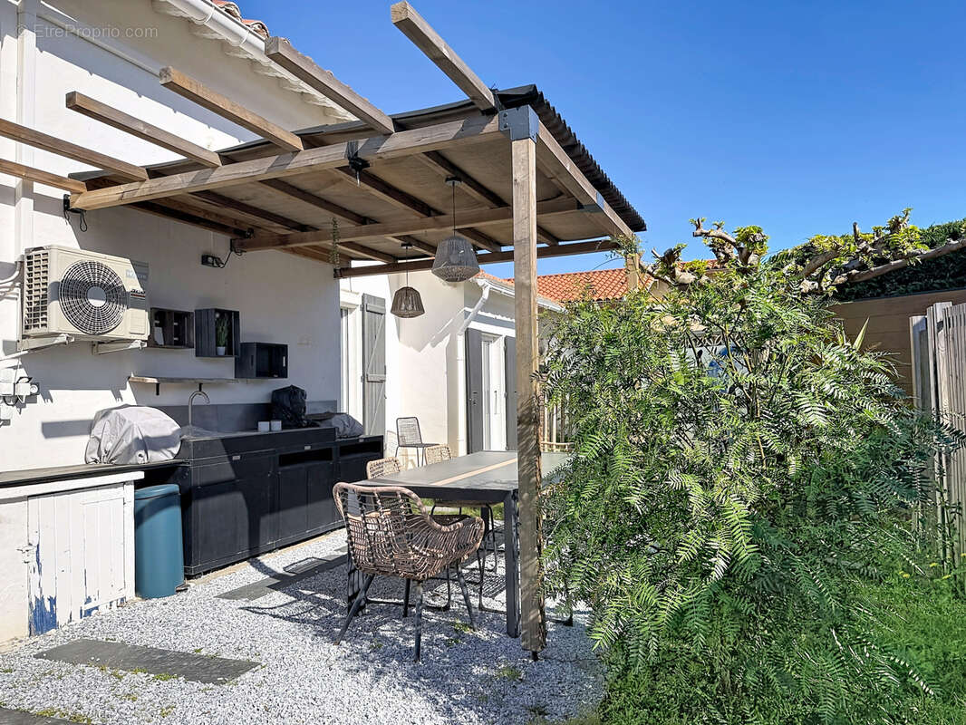 Maison à SAINT-CYPRIEN