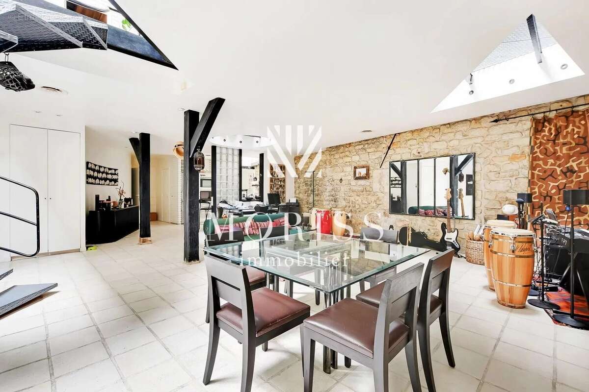 Appartement à PARIS-11E