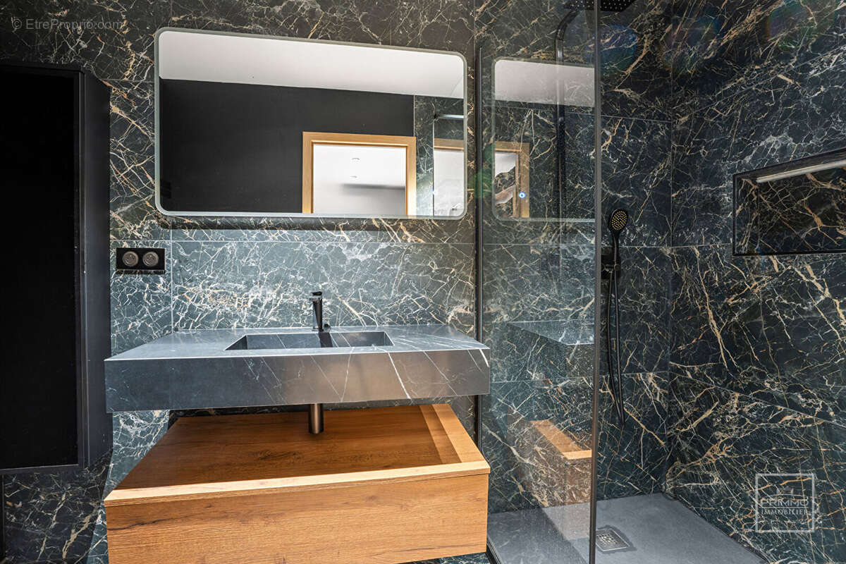 Maison à SAINT-CYR-AU-MONT-D&#039;OR