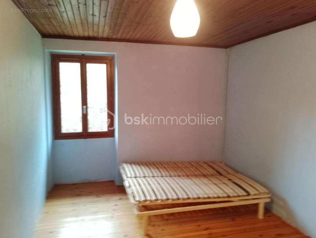 Maison à LES AVENIERES