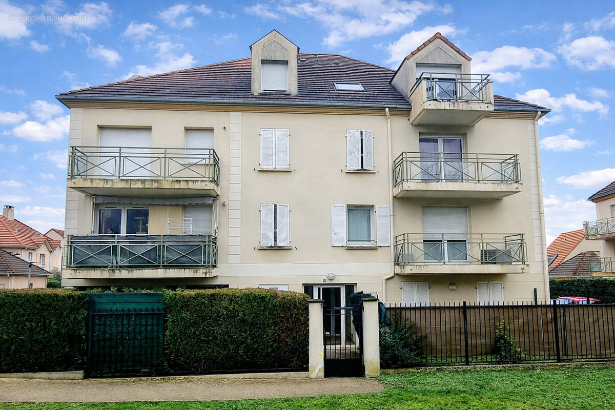 Appartement à LIEUSAINT