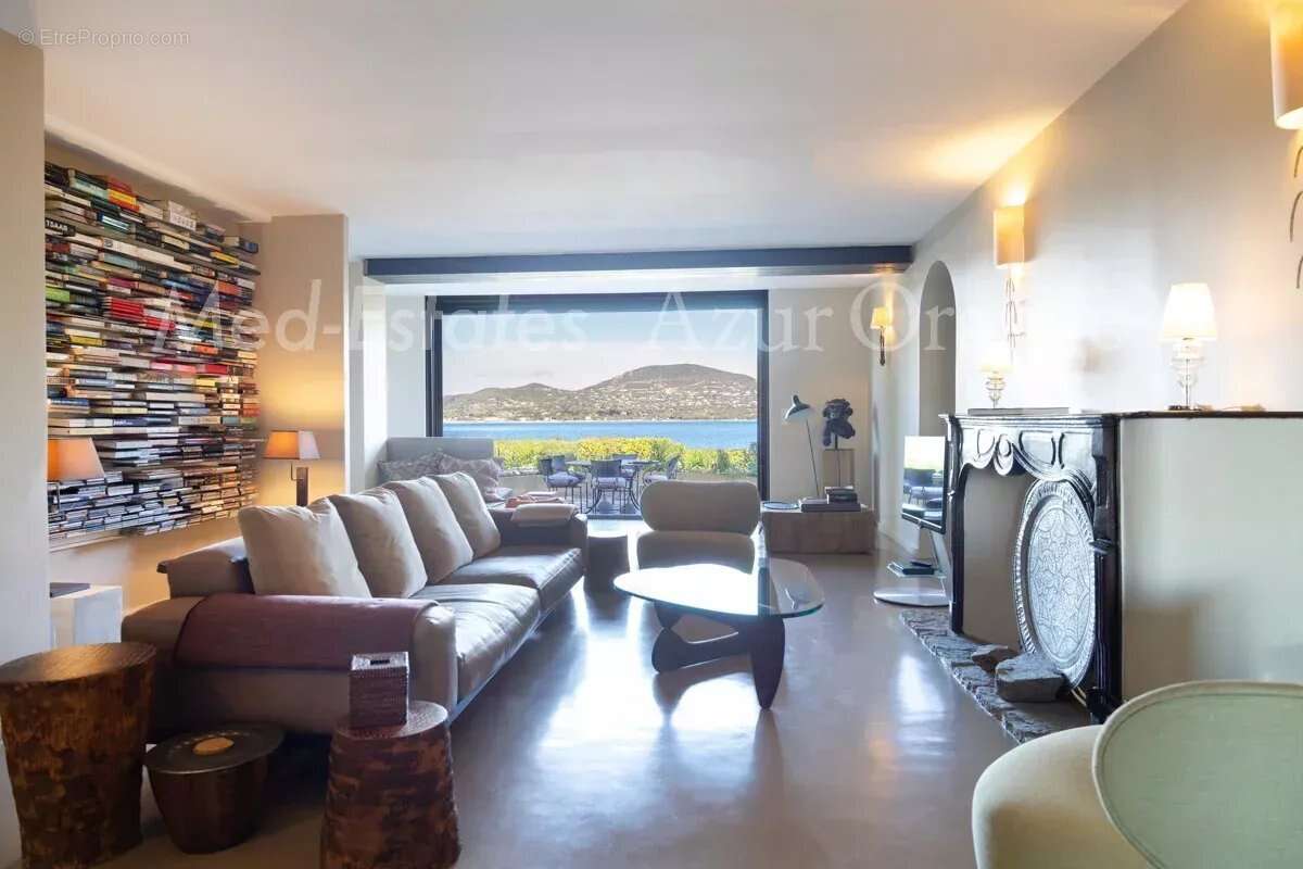 Appartement à SAINT-TROPEZ