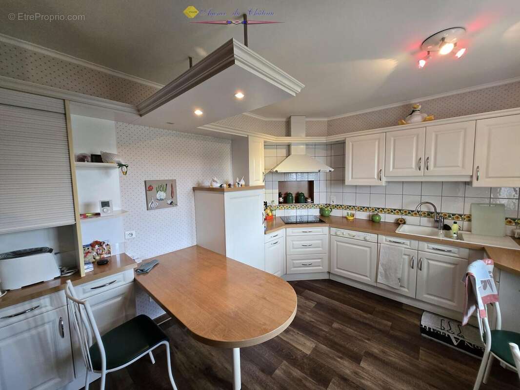 n°5 - Maison à LA CLAYETTE