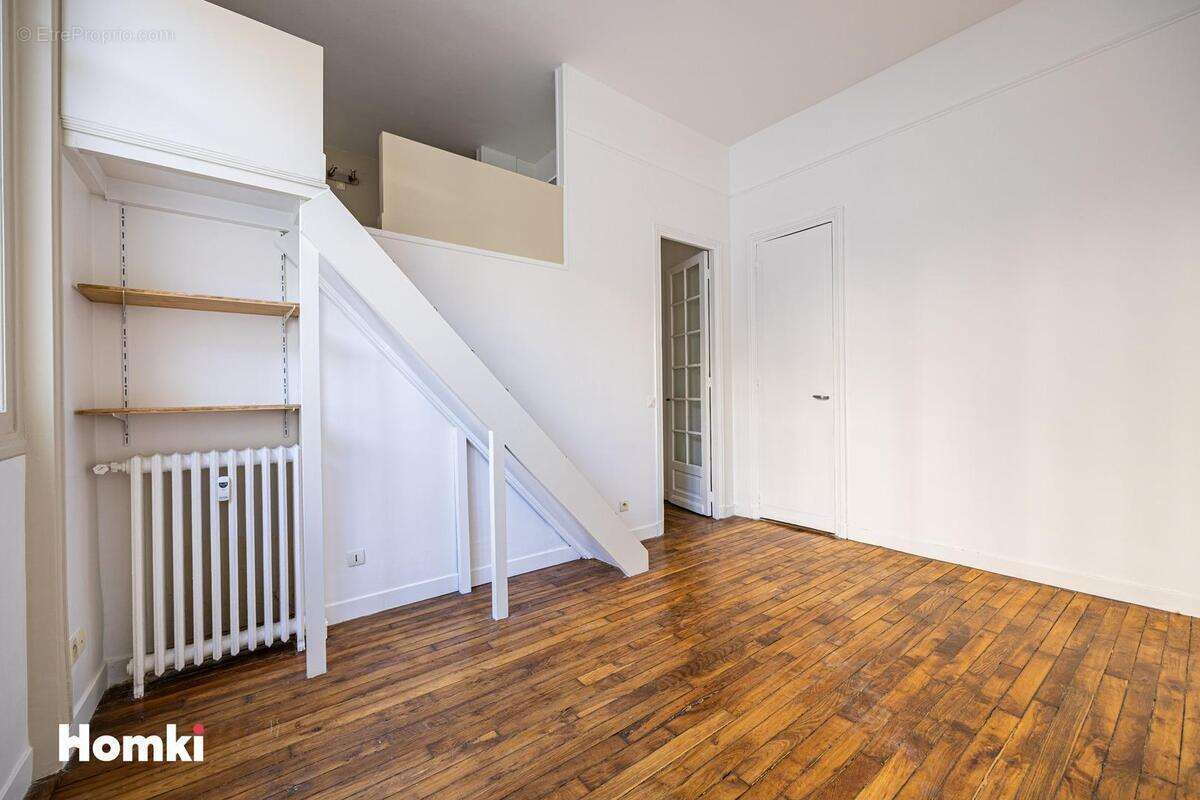 Appartement à NEUILLY-SUR-SEINE