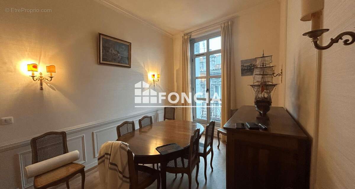 Appartement à BORDEAUX