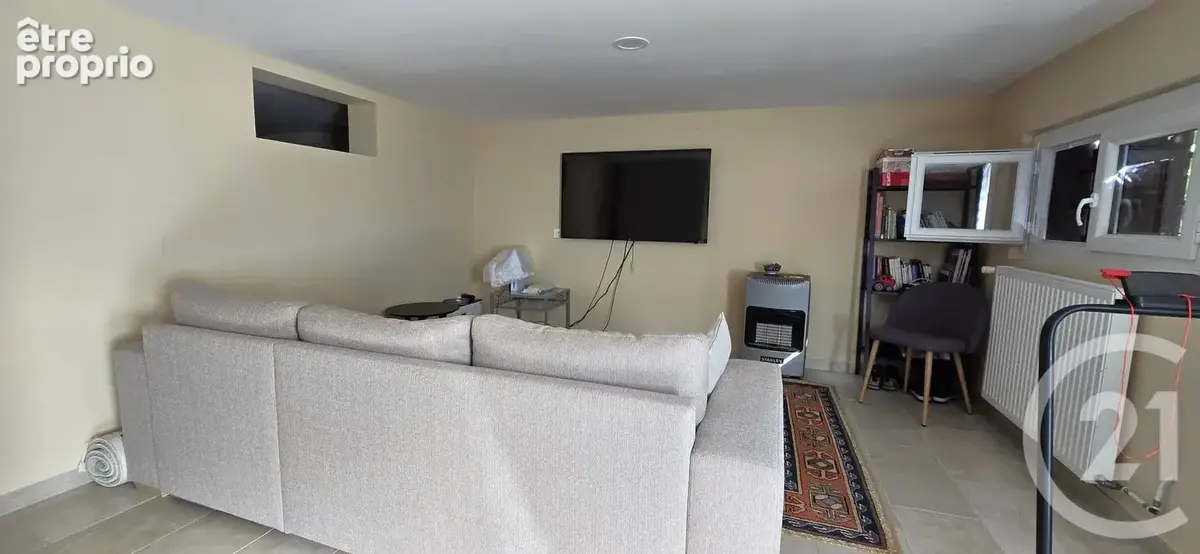 Maison 5 pièces 142 m² à vendre à Ecuisses (71210) - photo 9