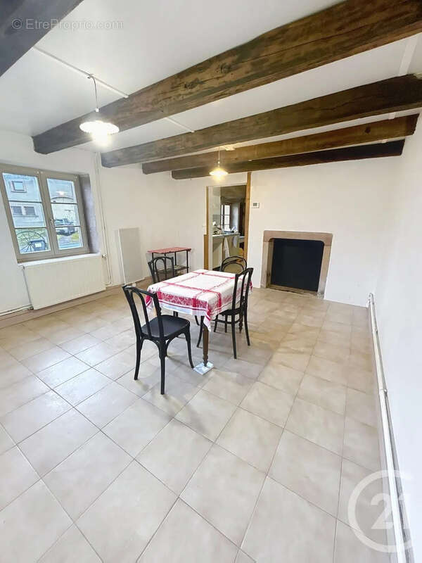 Maison à CHARMOIS-DEVANT-BRUYERES