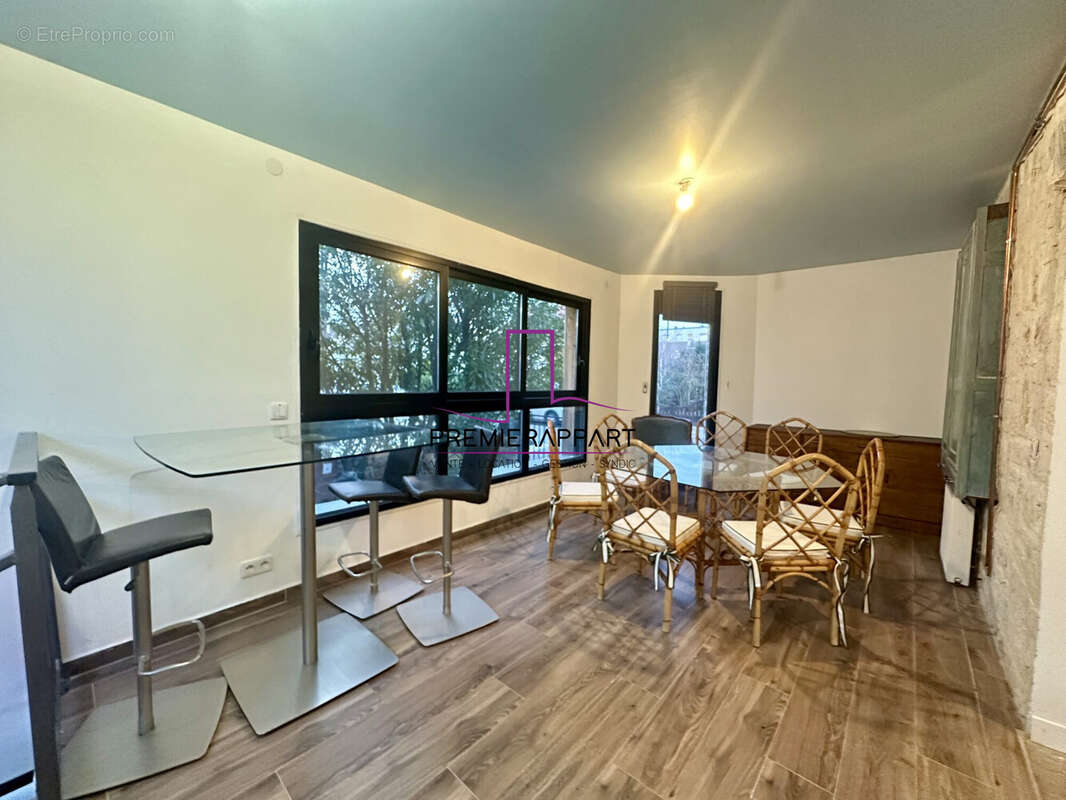 Maison à SARTROUVILLE