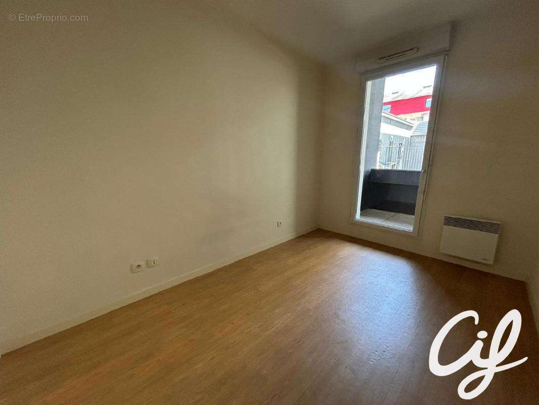 Appartement T3 NANTES Champ de Mars - 61.25 m2  220 000 Euros - photo 6