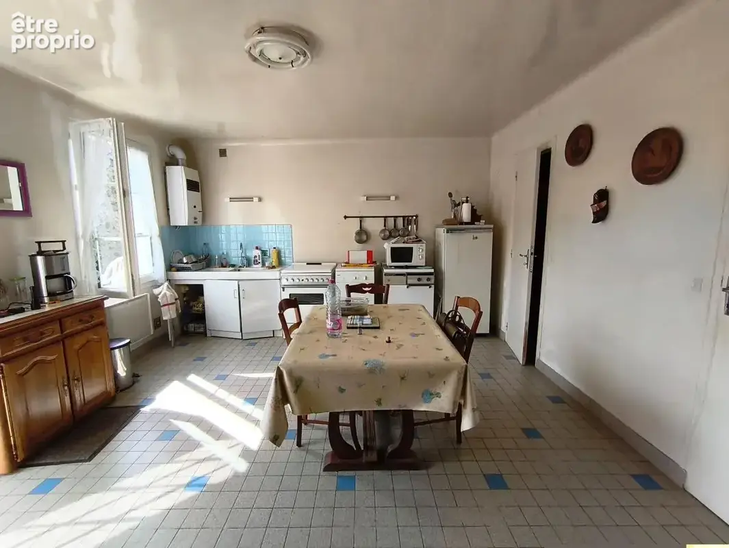 Maison 91 m² à Saint-Fraimbault  - photo 3