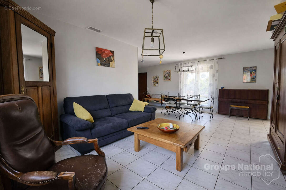 Maison de plain pied avec piscine - photo 7
