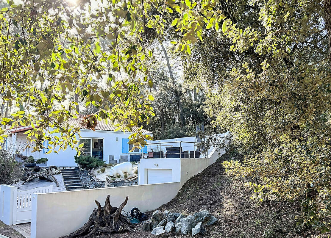 Maison à MESCHERS-SUR-GIRONDE