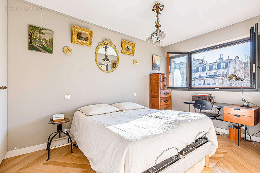 Appartement à PARIS-12E