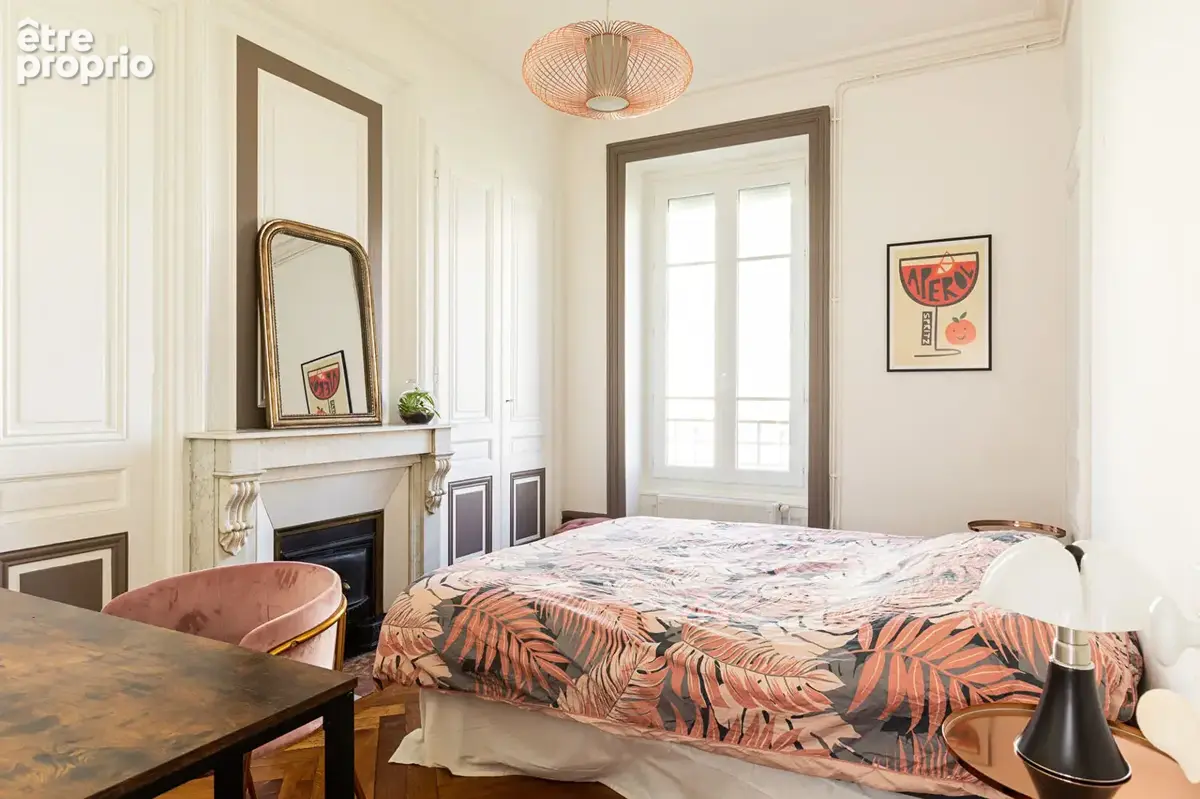 Sublime T4 ancien 107 m2 - 69006 LYON - photo 8