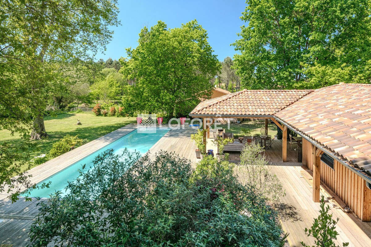 Maison à SAINT-JULIEN-EN-BORN