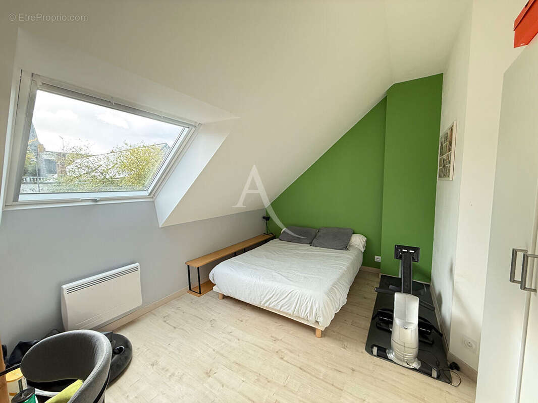 Maison à MESLAY-DU-MAINE