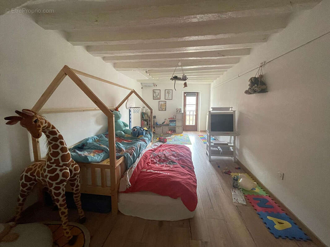maison classé en C, avec un beau volume+ hangar de 163 m² - photo 9