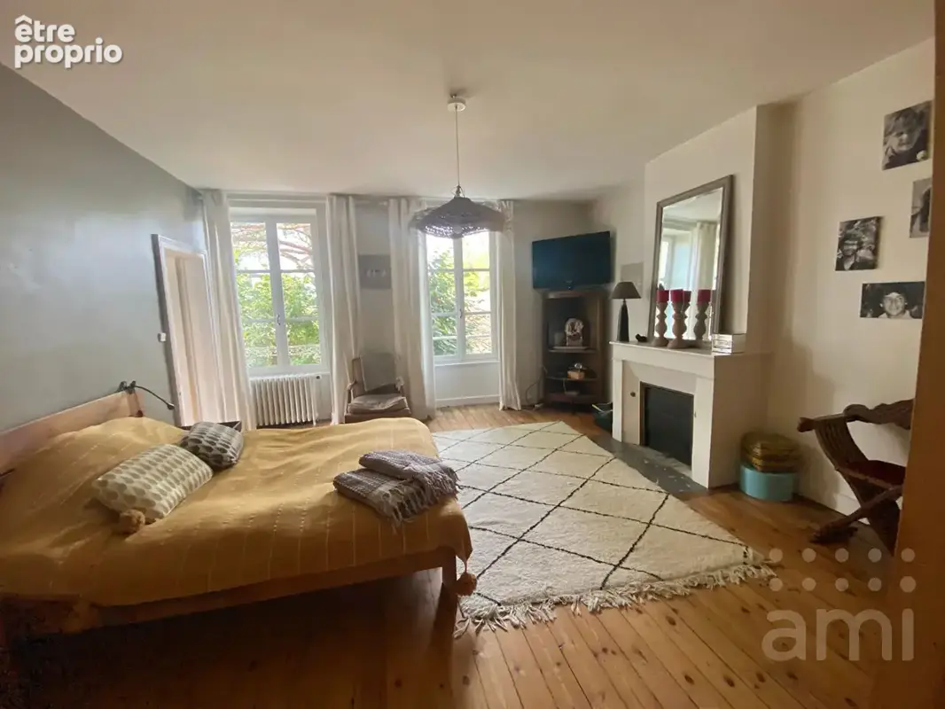Maison Niort 10 pièce(s) 340 m2 - photo 5