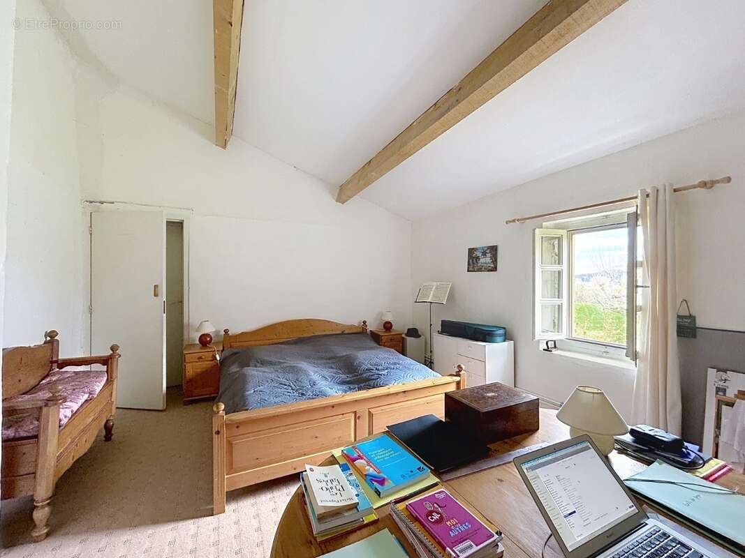 Maison à PONT-DE-BARRET