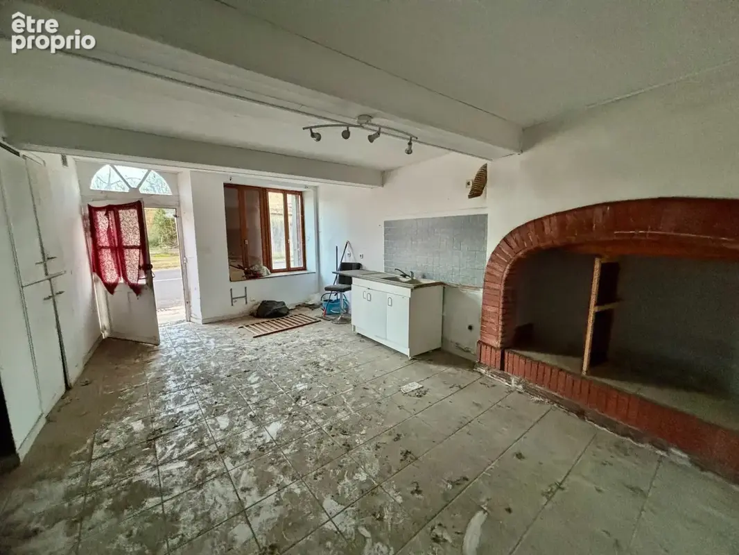 Ancien immeuble à rénover de 410 m² avec jardin et parking privatif – Larrazet (82) - photo 7