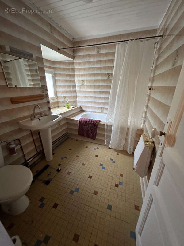 Maison à MONTEMBOEUF