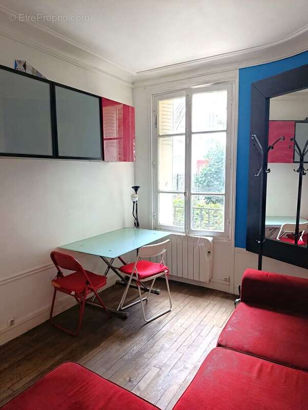 Appartement à PARIS-14E