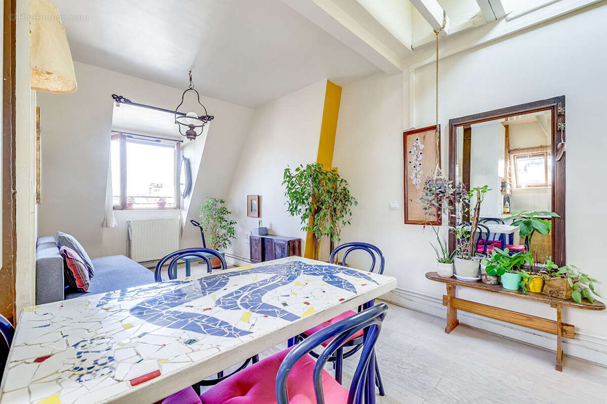 Appartement à PARIS-20E
