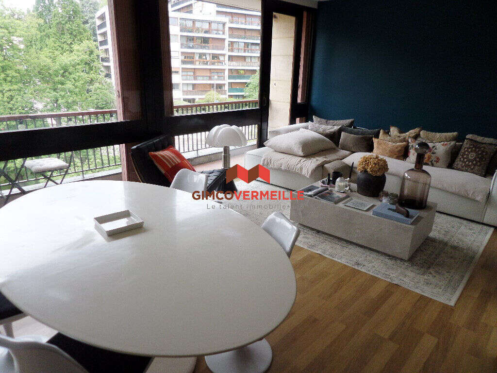 Appartement à LA CELLE-SAINT-CLOUD