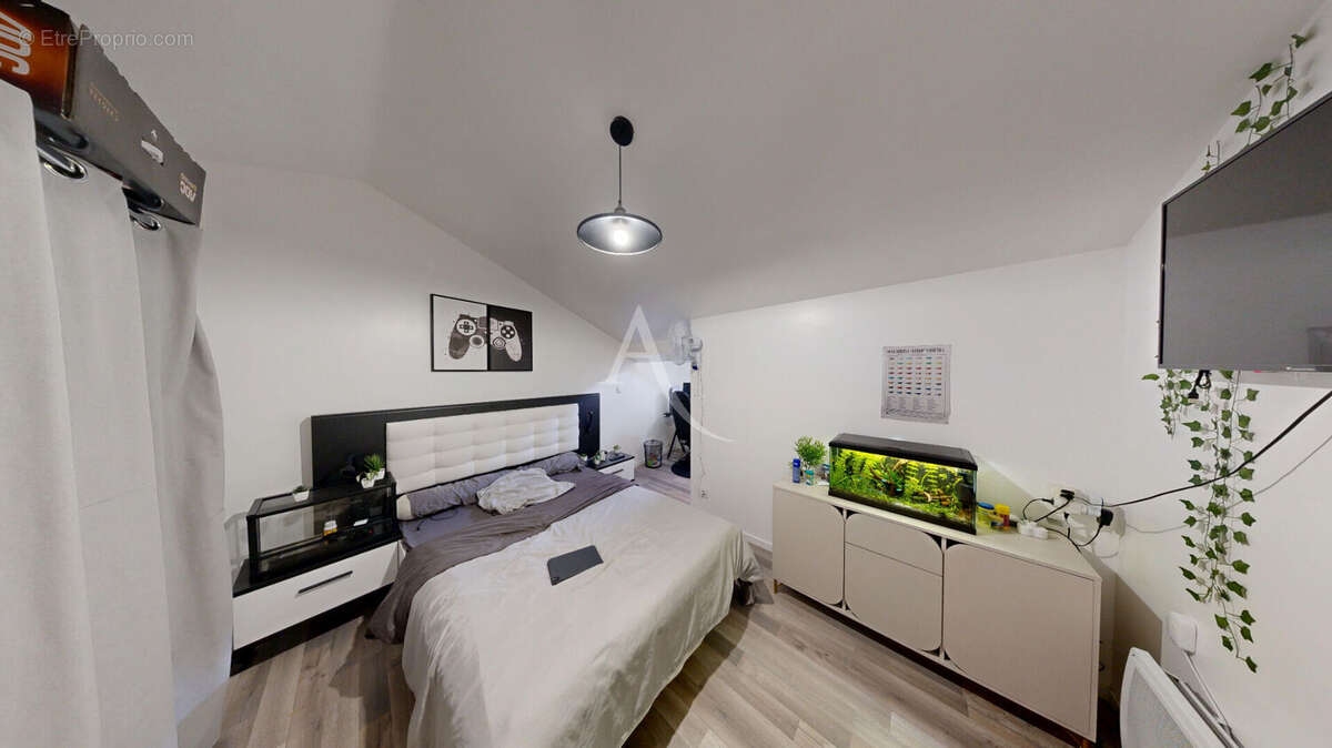 Maison à Salsigne avec 5 chambres et jardin - photo 11