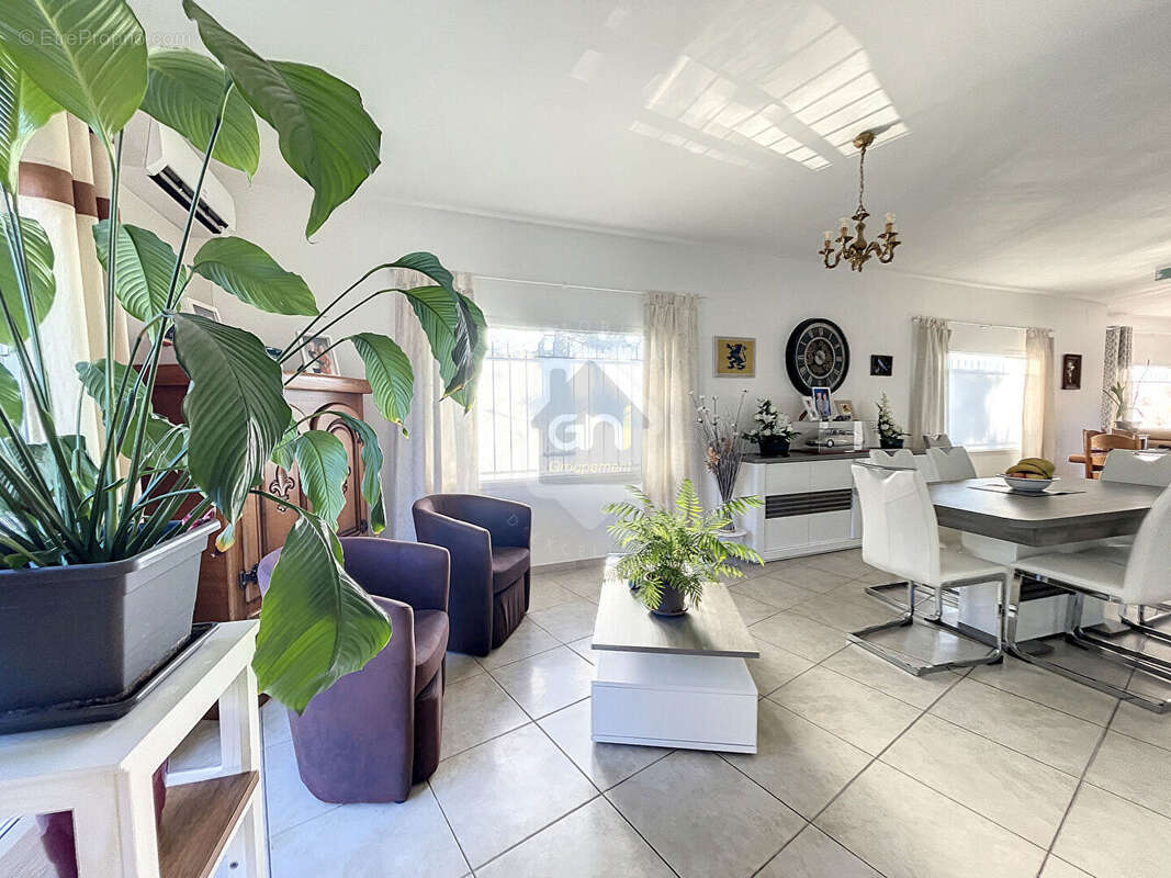 VISAN : Villa de plain-pied 3 chambres Patio Lumineuse - photo 4