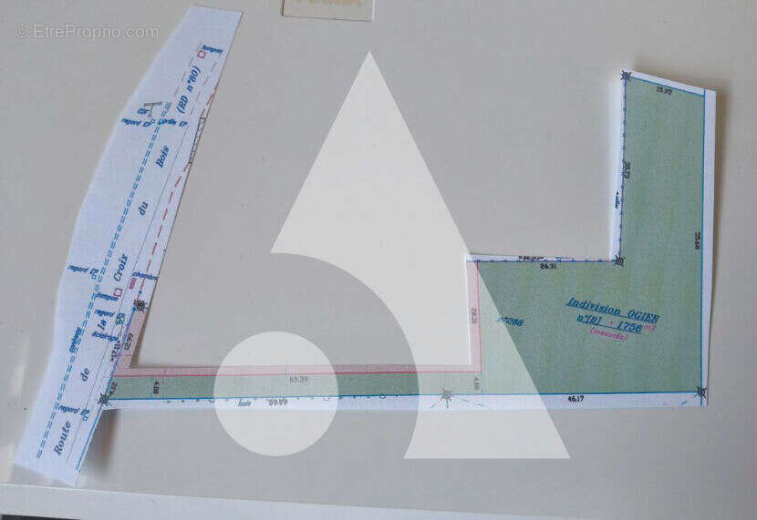 Terrain à SAINT-TRIMOEL