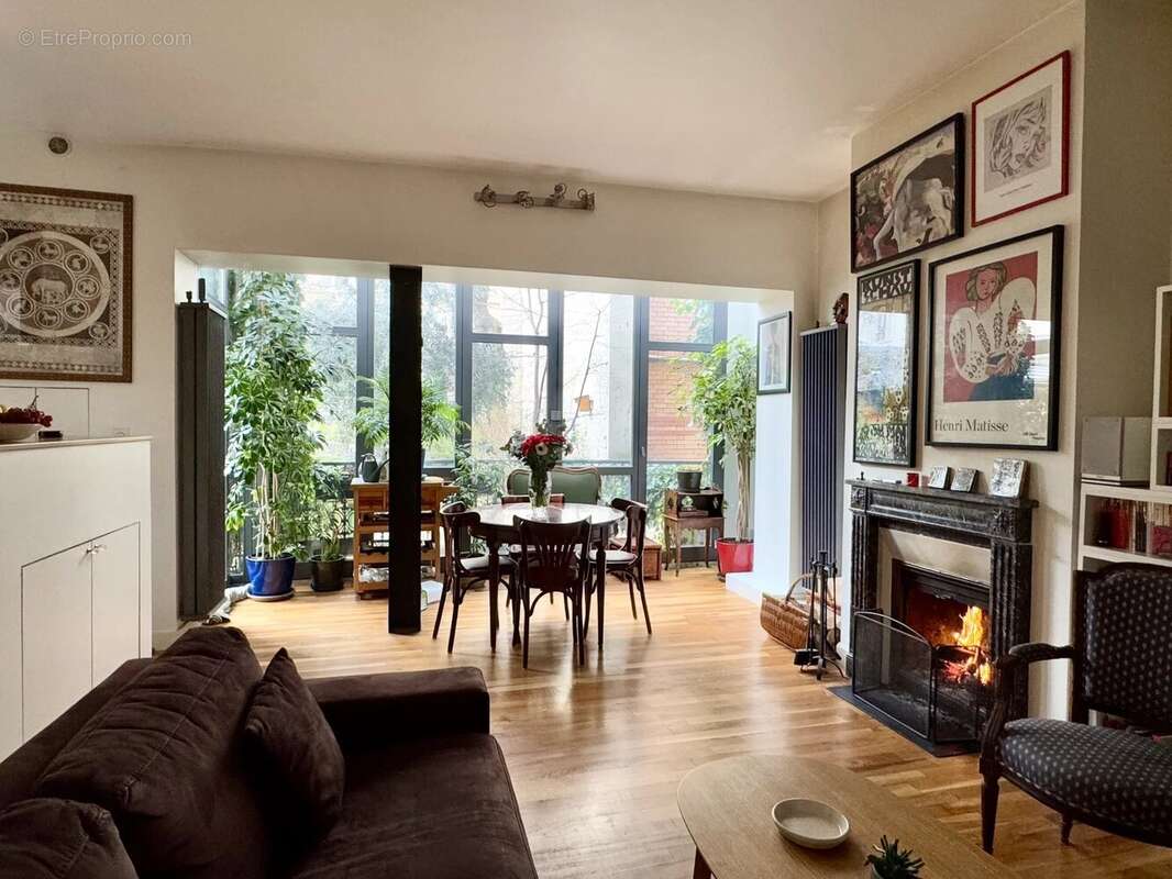 Appartement à PARIS-17E