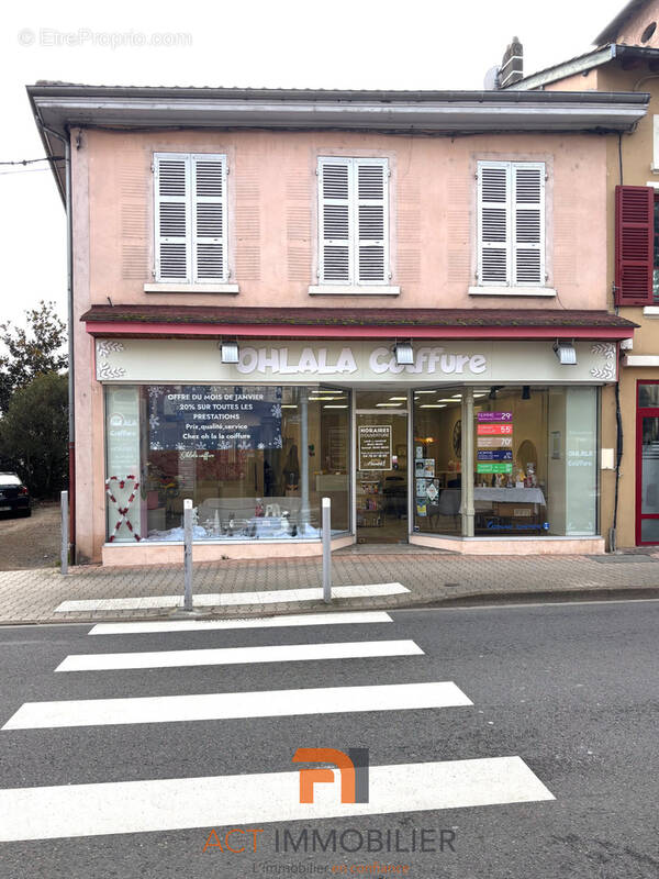 Appartement à L'ARBRESLE