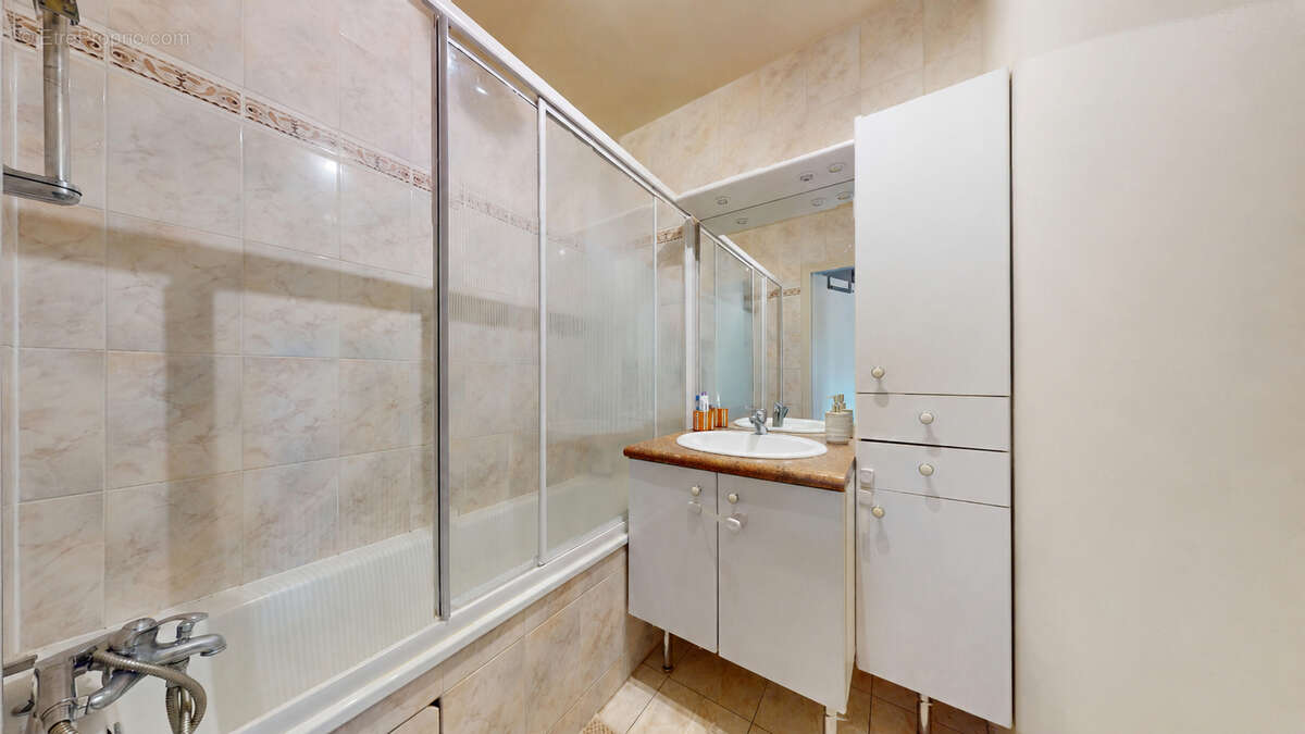 Appartement à THIAIS