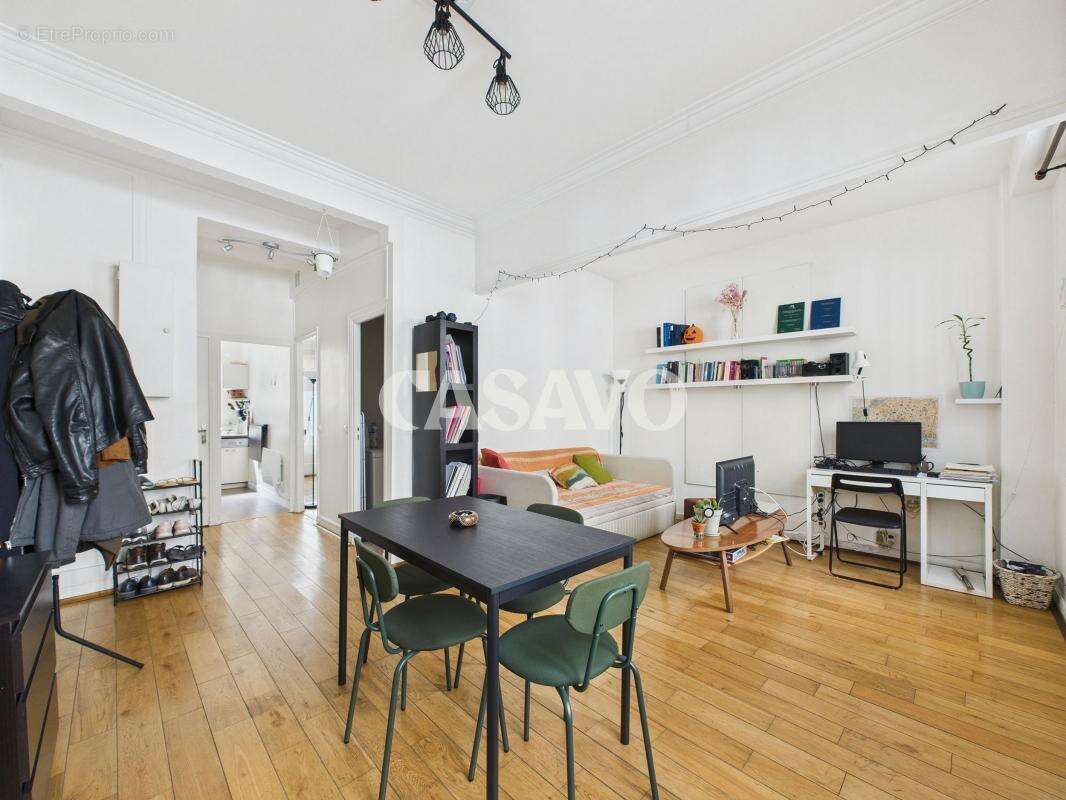 Appartement à PARIS-18E
