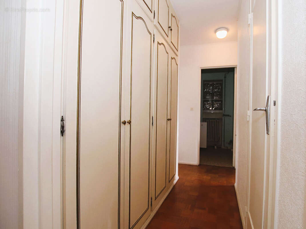 Appartement  4 pièces 77 m² avec loggia cave et garage à vendre à METZ SABLON - photo 7
