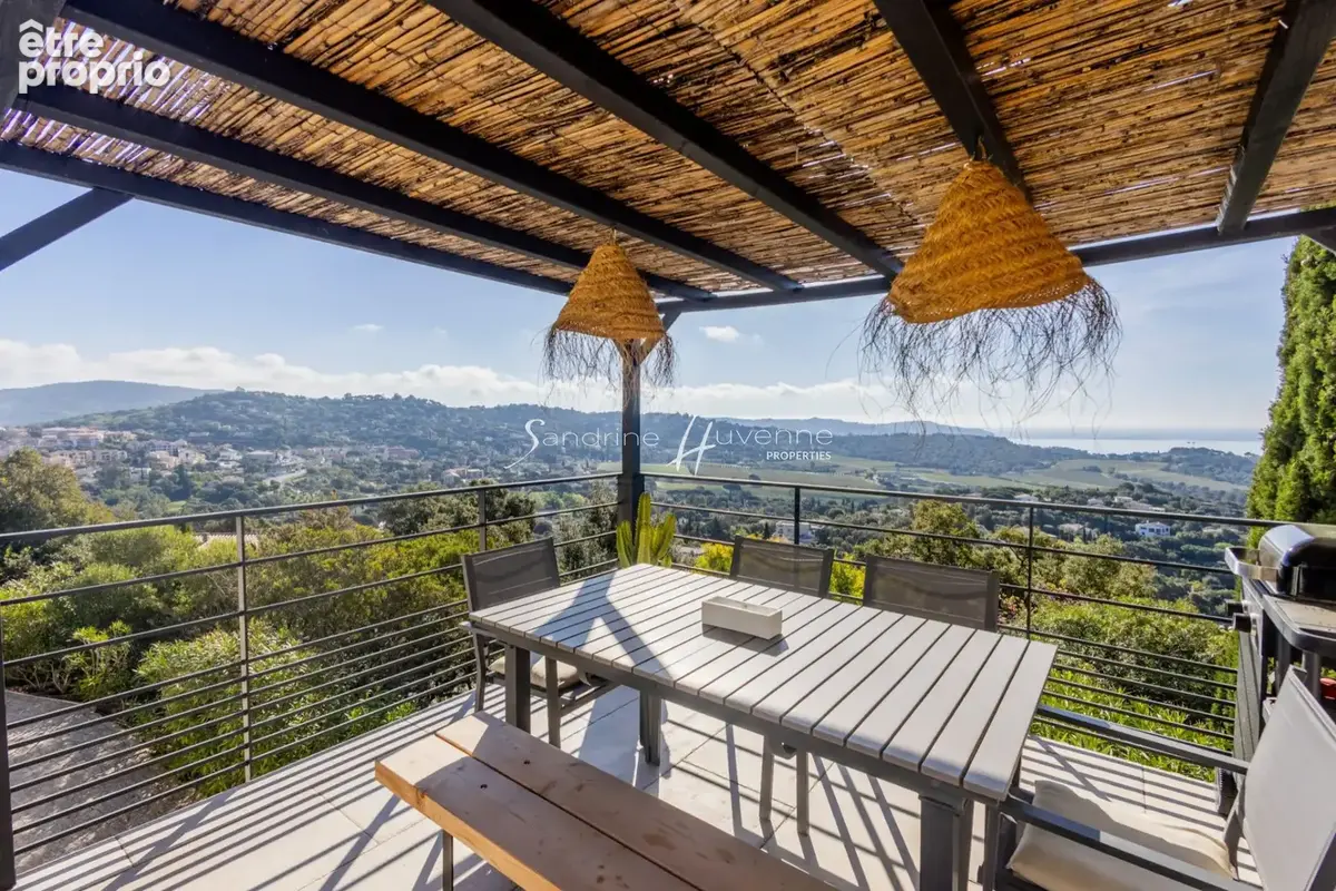 Maison 6 pièces 185 m² à vendre à La Croix-Valmer (83420) - photo 3