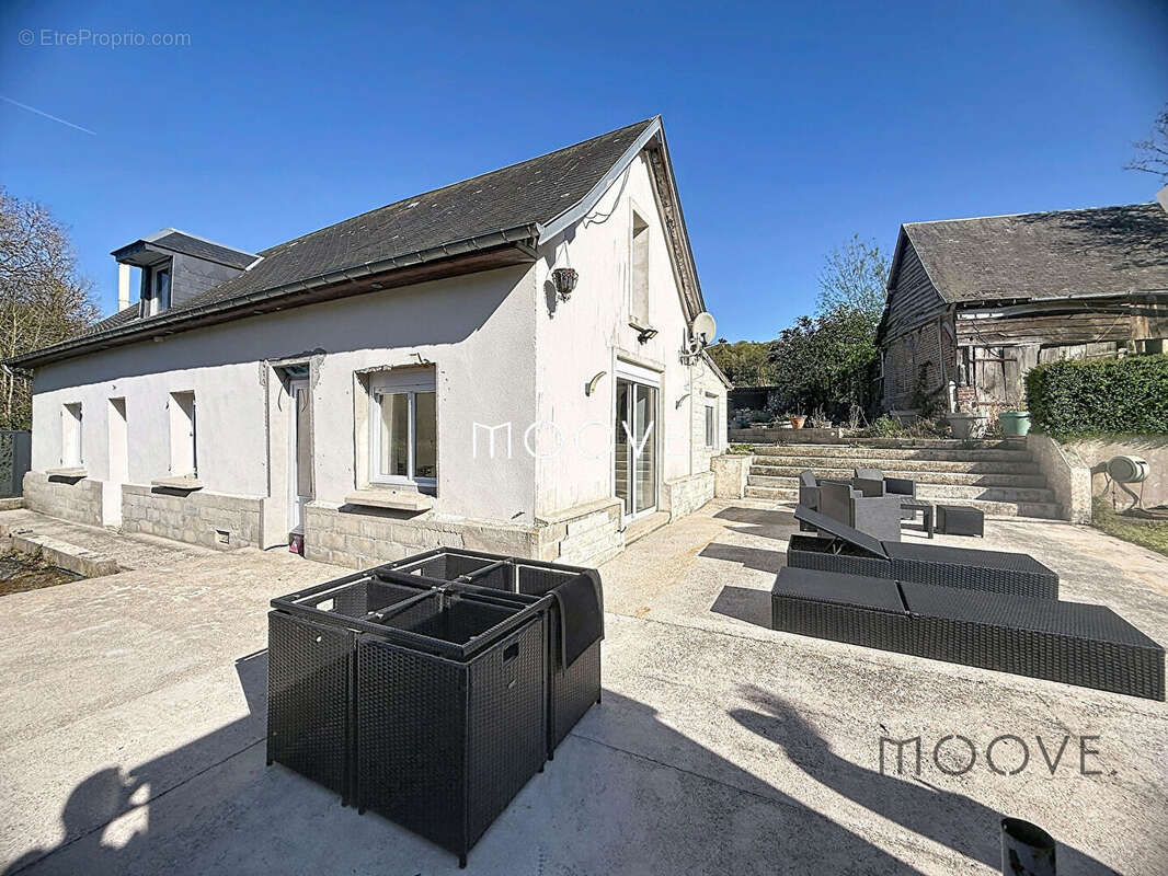 Maison à SAINT-PIERRE-DE-VARENGEVILLE